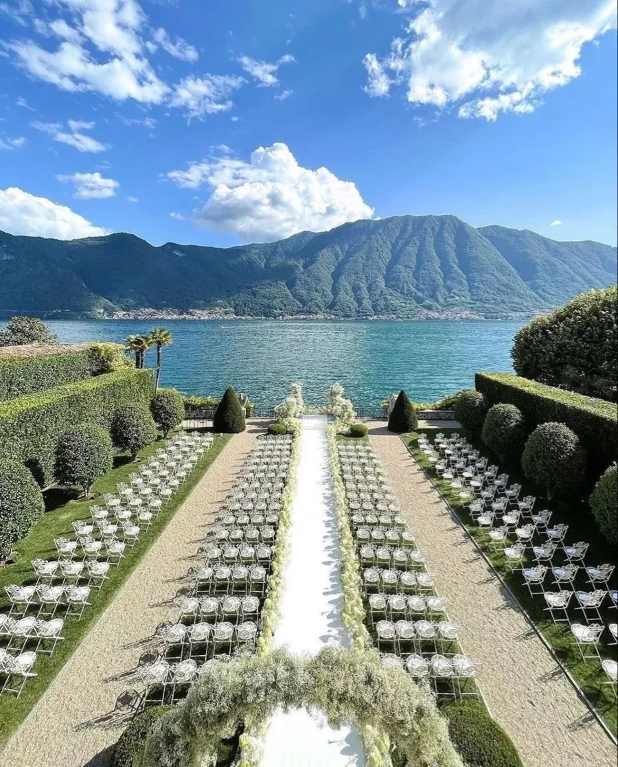 Grand lakeside wedding ceremony overlooking Lake Como