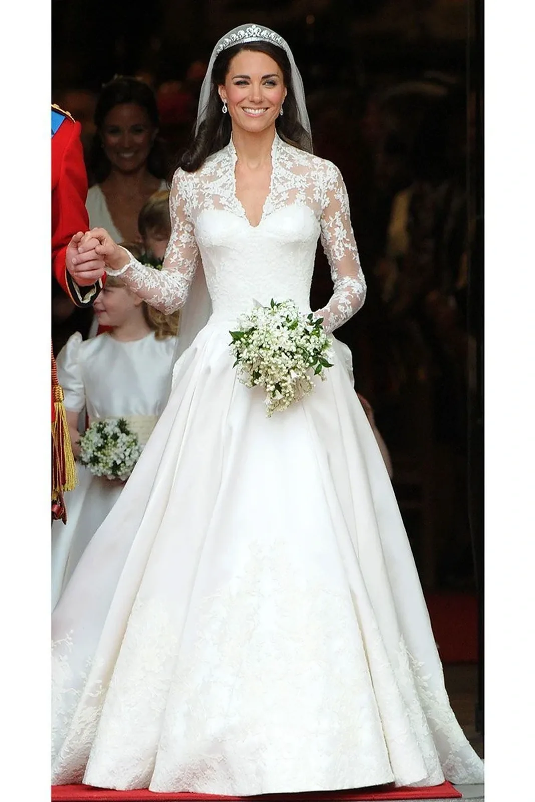 Catherine Middleton in her lace Alexander McQueen wedding dress